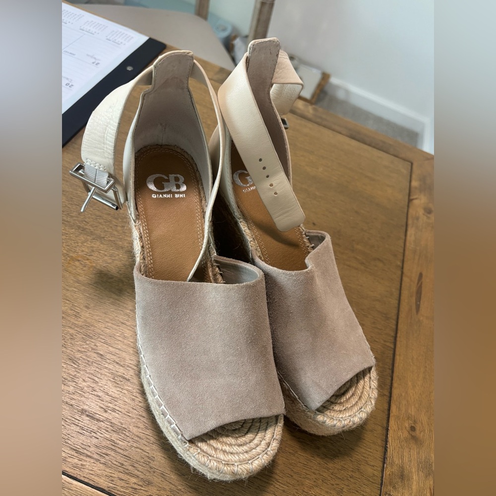 Gianni Bini Tan Espadrille Shoes with Rounded Toe